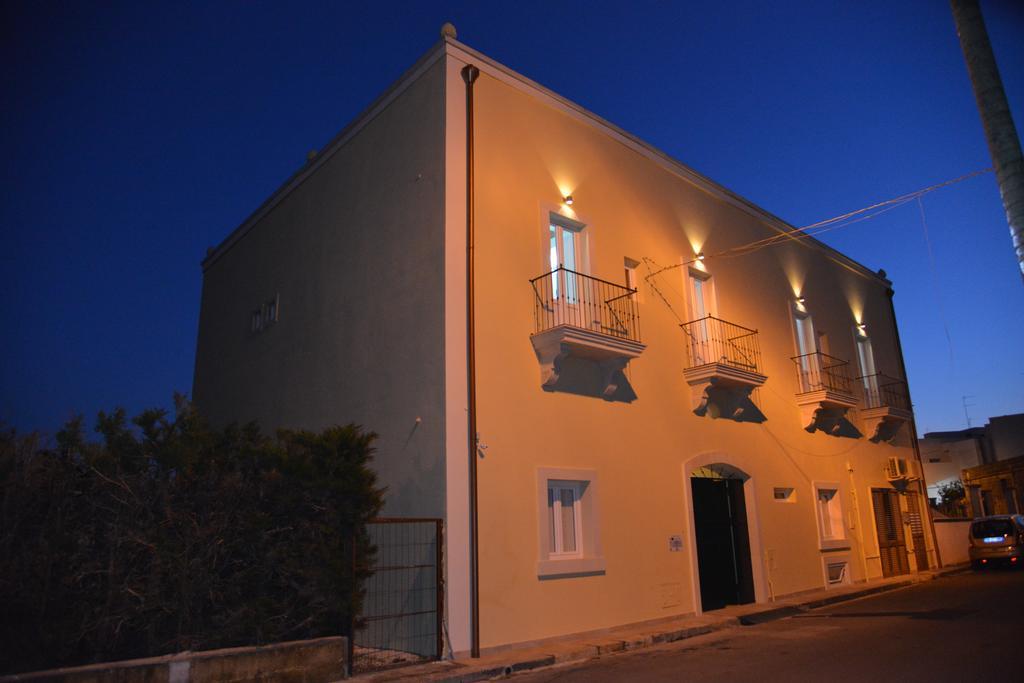 Antico Casale B&B Veglie Bagian luar foto